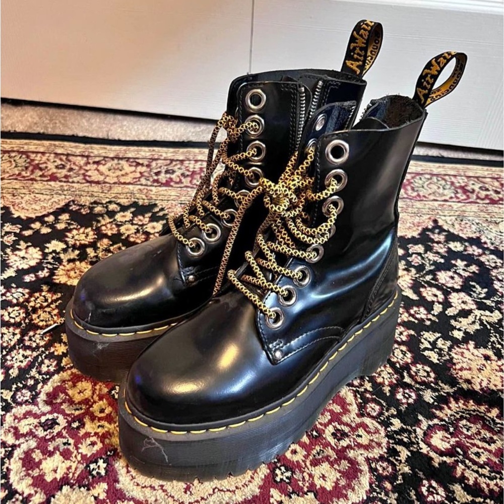 Doc Marten Jadon Max Platform Boots